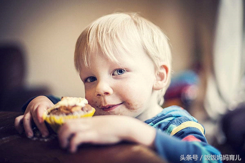 一到二岁宝宝的辅食早教,2岁宝宝发育黄金期怎么吃
