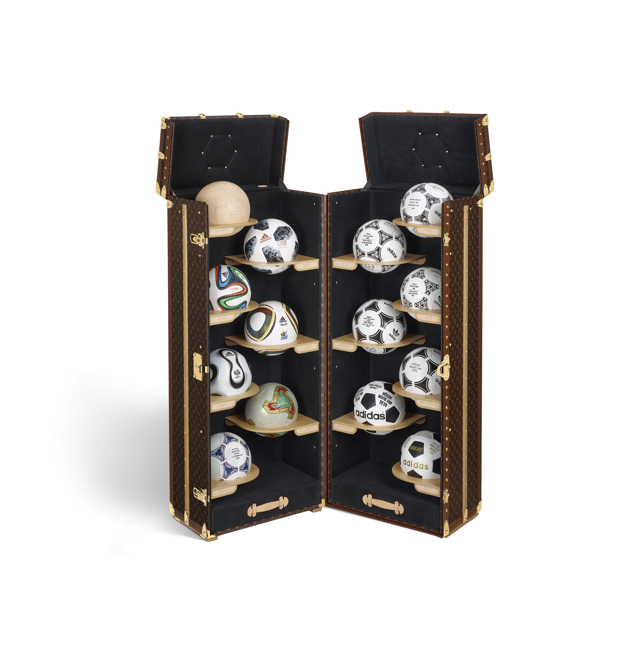 LV太子妃亲自护驾大力神杯,俄罗斯舒淇成最吸睛世界杯大使