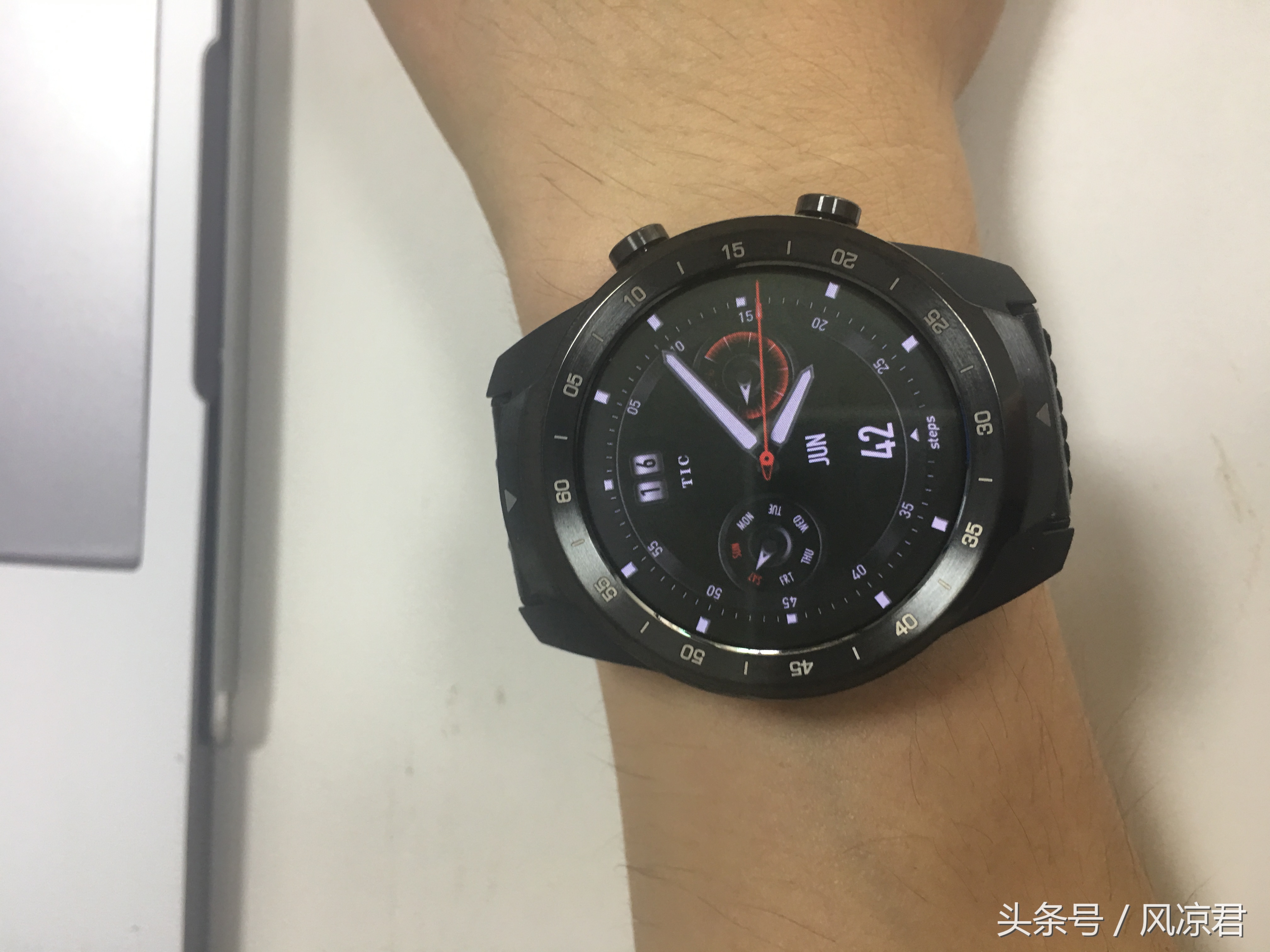 ticwatchpro3ultra,出门问问ticwatchprox开箱