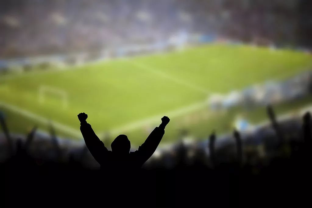 史铁生谈踢足球,史铁生聊余华