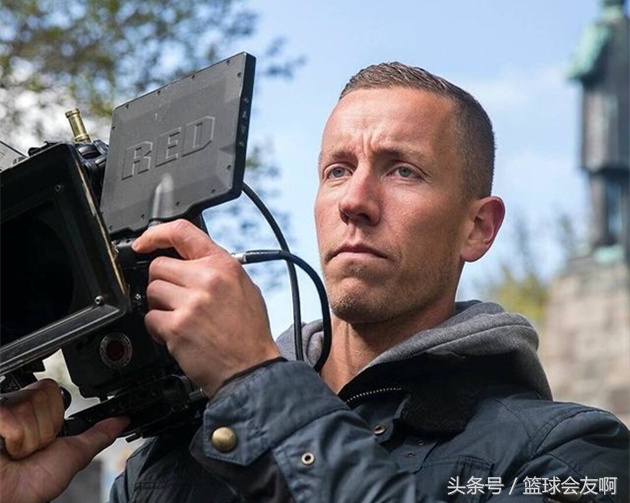 冰岛真乃神队也!让梅西唱了首凉凉的门将居然是冰岛国内著名导演