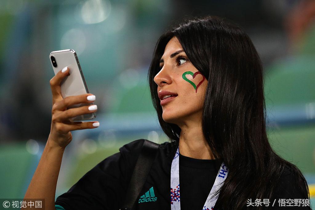 世界杯球迷高清图片大全,世界杯球迷脸部彩绘现场