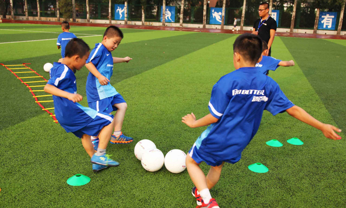 夏令营足球集训,足球夏令营全国联赛