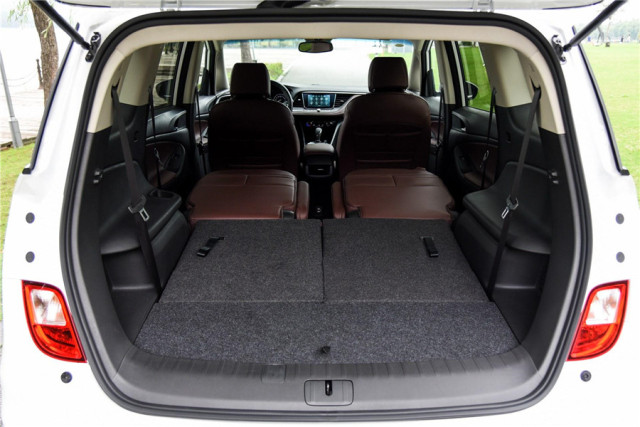 别克gl6最新款试驾视频,试驾别克gl6