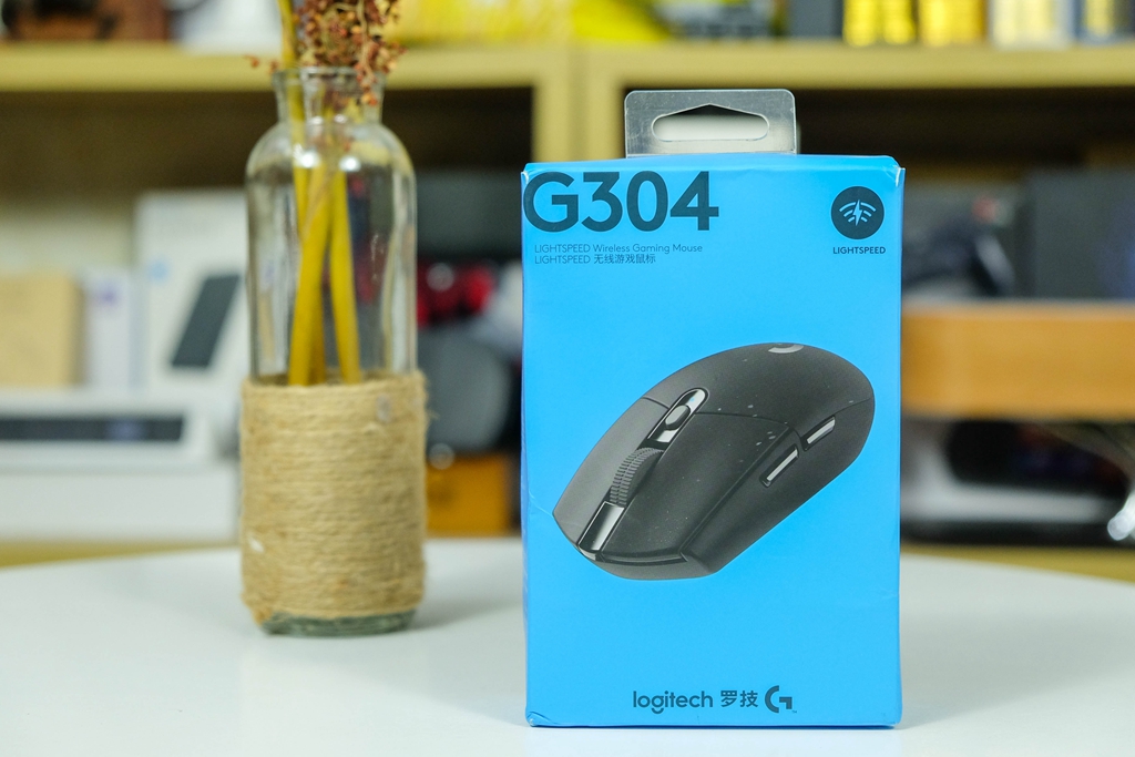 秀出精彩就用罗技g304无线鼠标,罗技g304无线鼠标打游戏测评