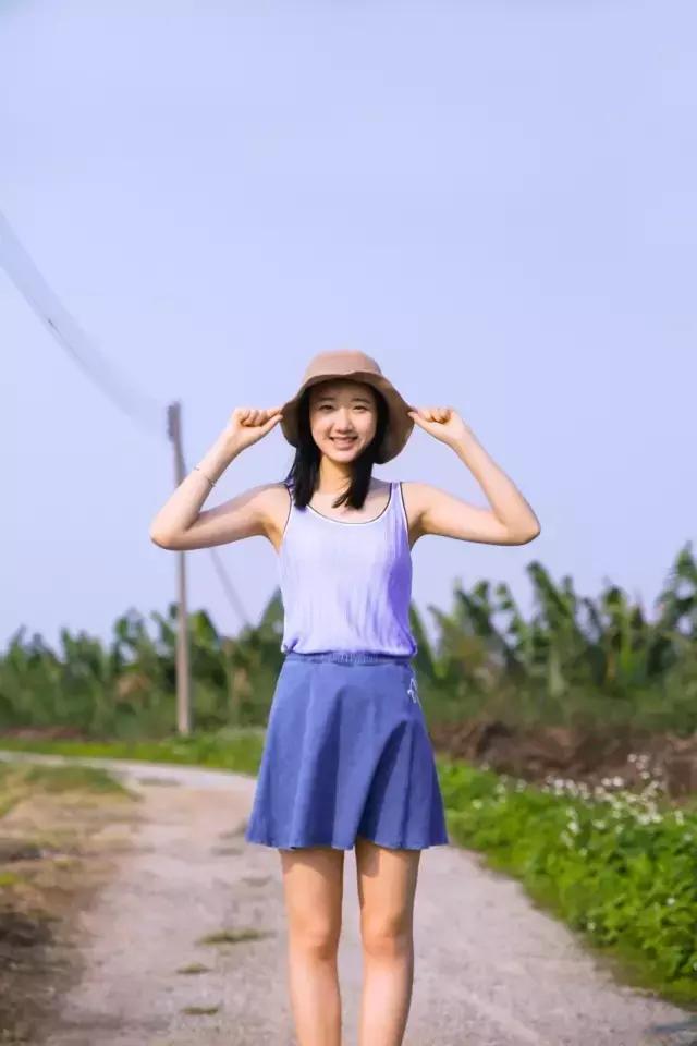 夏天拍照必备的10件衣服,夏季拍照服饰搭配图片