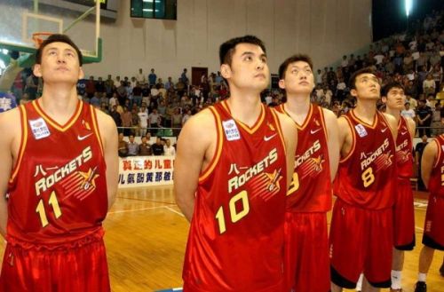 刘玉栋10块碎骨还能打球吗,刘玉栋膝盖碎骨