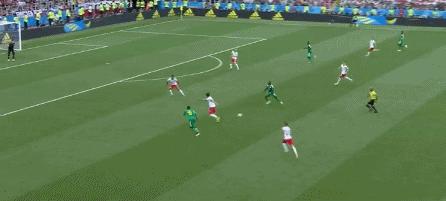 波兰前锋莱万多夫斯基进五球,波兰神锋莱万多夫斯基