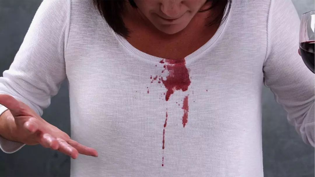 蔓越莓弄到衣服上怎么洗,衣服上的菠萝蜜汁怎么洗掉