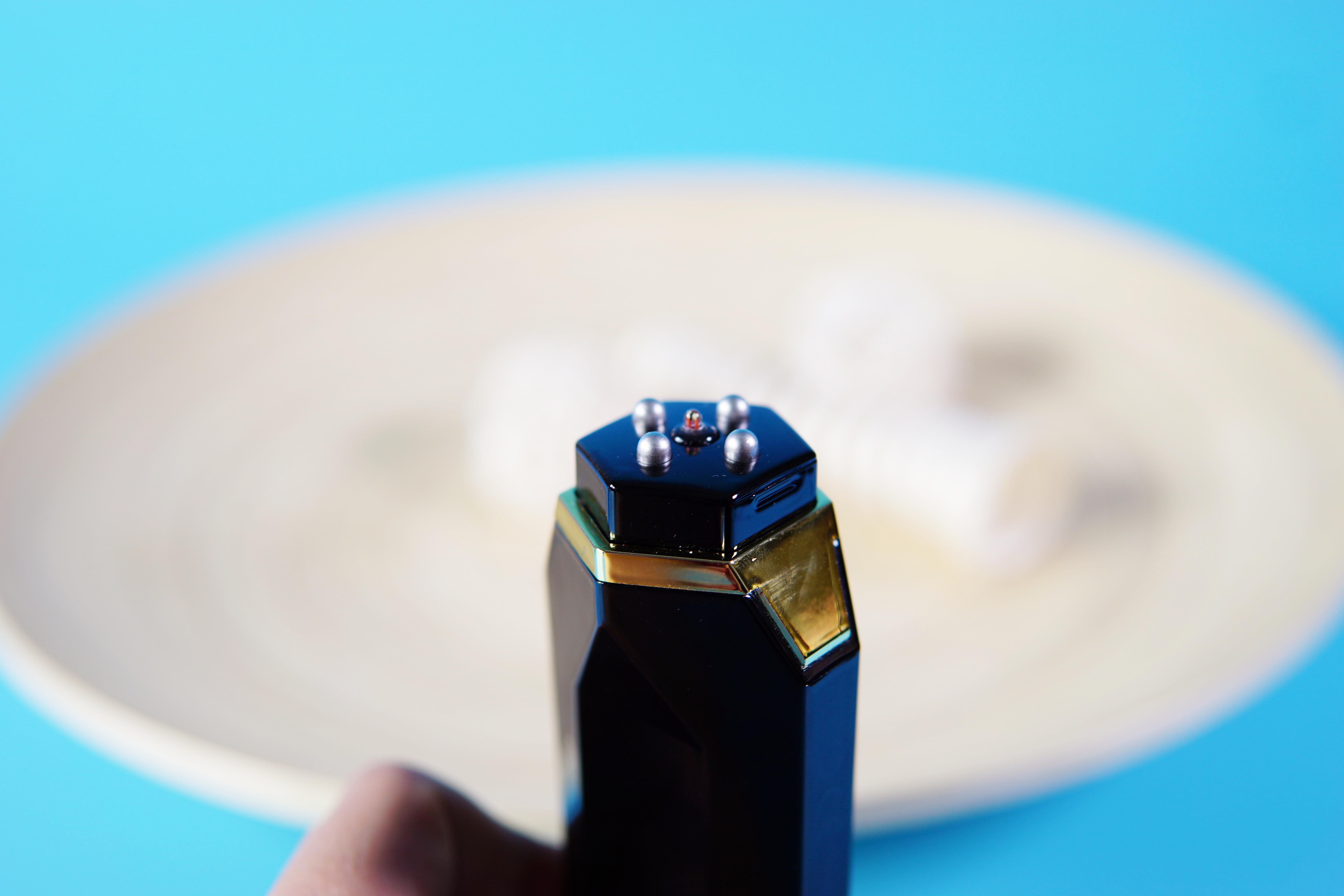 少花冤枉钱认准好产品,射频美容仪拔草还是种草