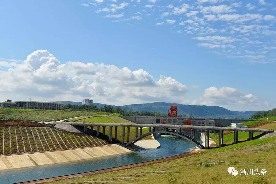 淅川来了仨“老外”，干啥？