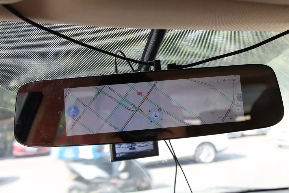 看上去只是一个后视镜？能语音交互的360智能云镜已可替代智联车机