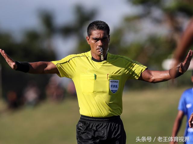 足球被红牌罚下最多的人的队伍,足球史上罚下最多人的一场比赛