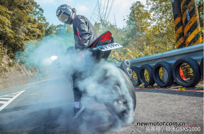 本田cbr250赛车视频,本田cbr250rr长途测试