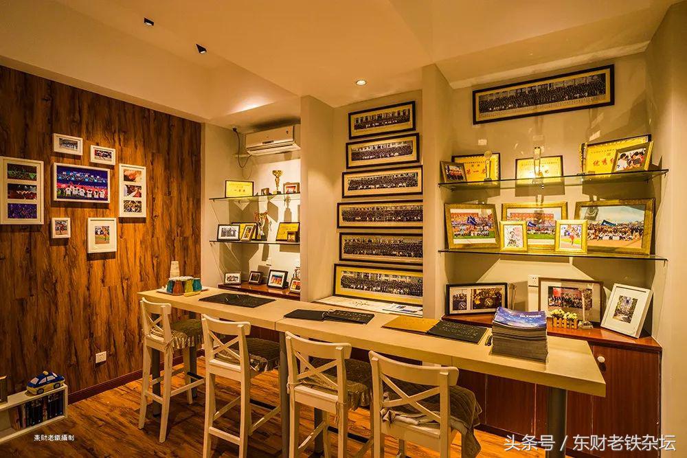 红蓝军团：Weareone,Oneisall！