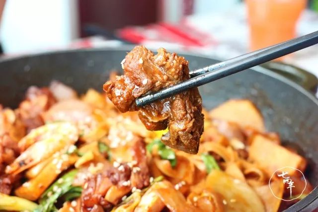 开店5年满5星好评，李家村这家私房焖锅，不服不行！