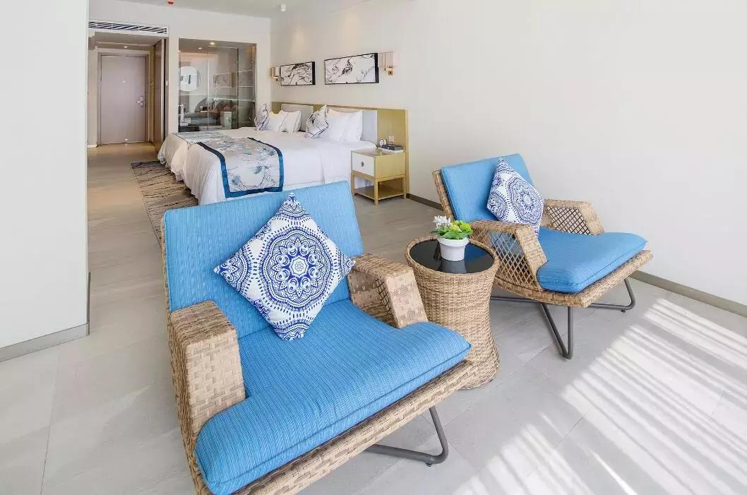 网红酒店等你来打卡，*江阳**海陵岛北洛秘境度假酒店~108米无边泳池