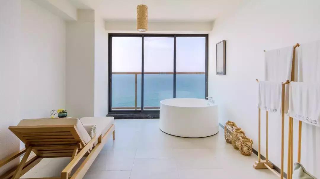 网红酒店等你来打卡，*江阳**海陵岛北洛秘境度假酒店~108米无边泳池