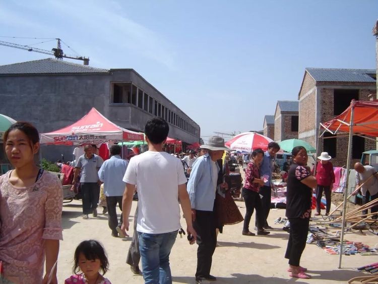 热闹的农村小院,八十年代农村集市