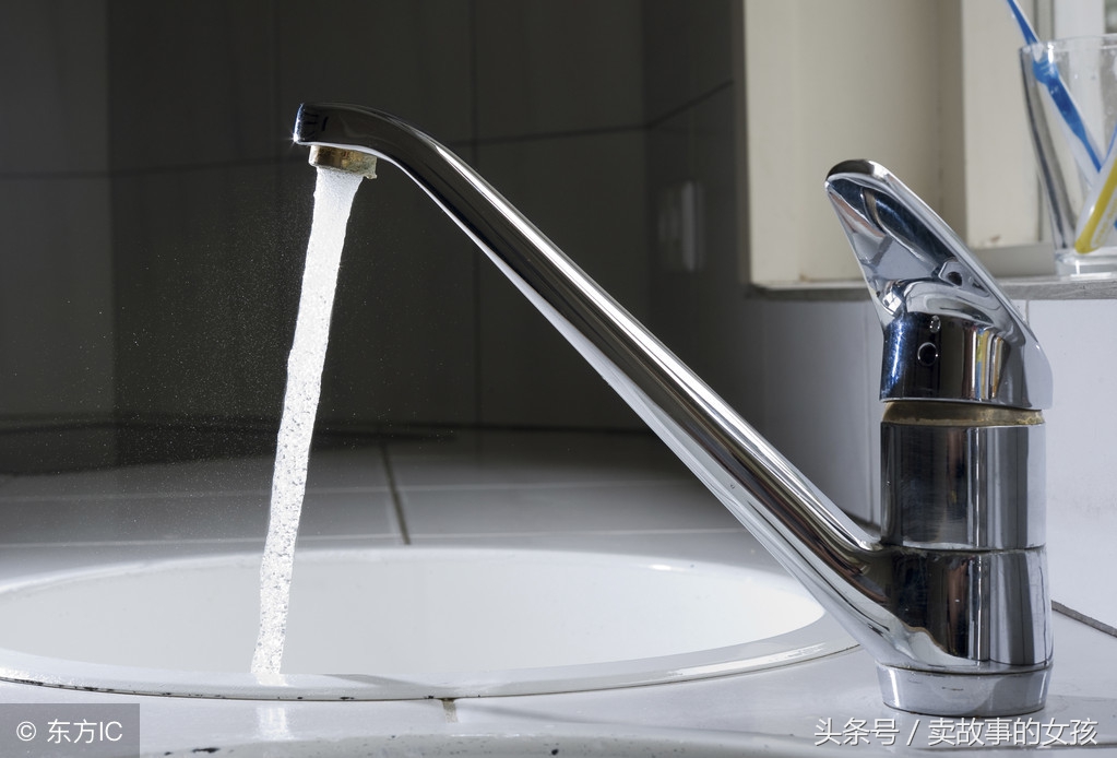 智慧故事例子,女生被坏人绑架如何脱险