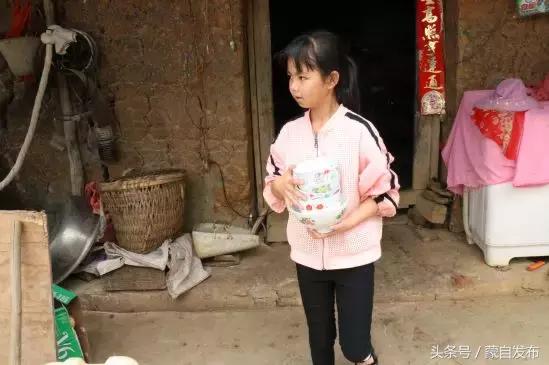 这两个女孩……万万没想到啊！