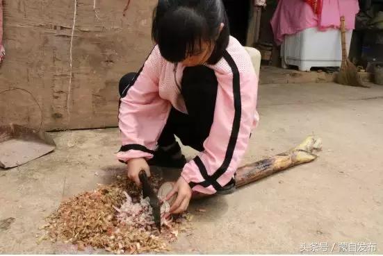 这两个女孩……万万没想到啊！