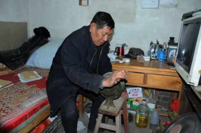 新华每日电讯雪地,新华每日电讯当代愚公