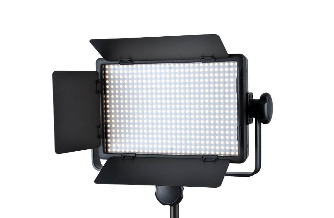 闪光灯和补光灯的效果有什么区别,补光用闪光灯还是led灯