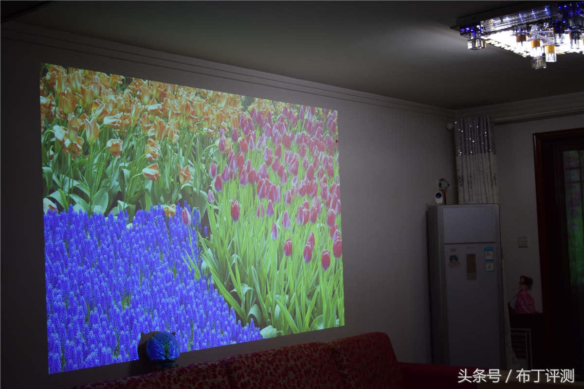 坚果j7s多少流明,坚果j7是长焦还是短焦