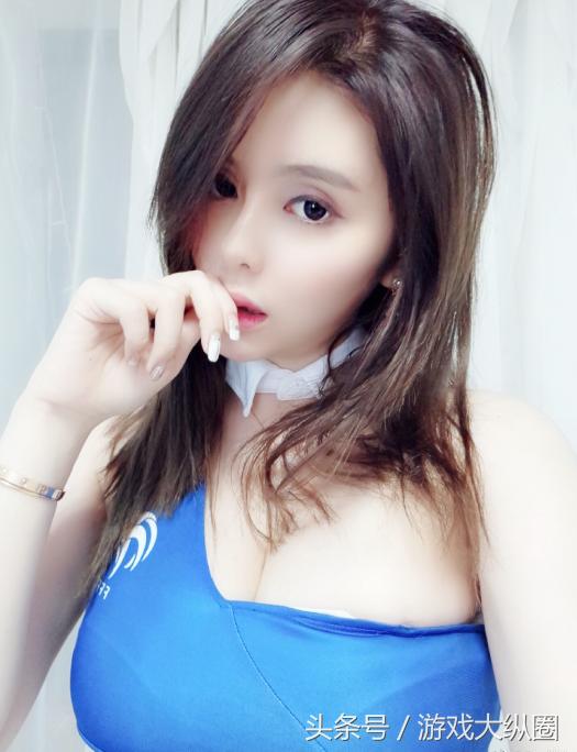 斗鱼“球王”张琪格为蹭热度假扮法国球迷？网友：请文明观球！