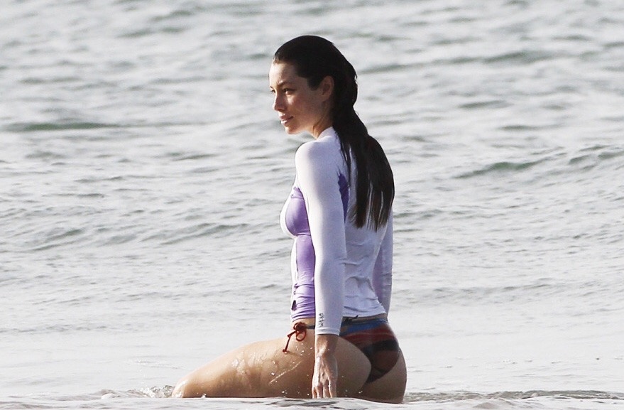 前凸怎能不后翘？内马尔女友同款蜜桃臀Pick一下吧