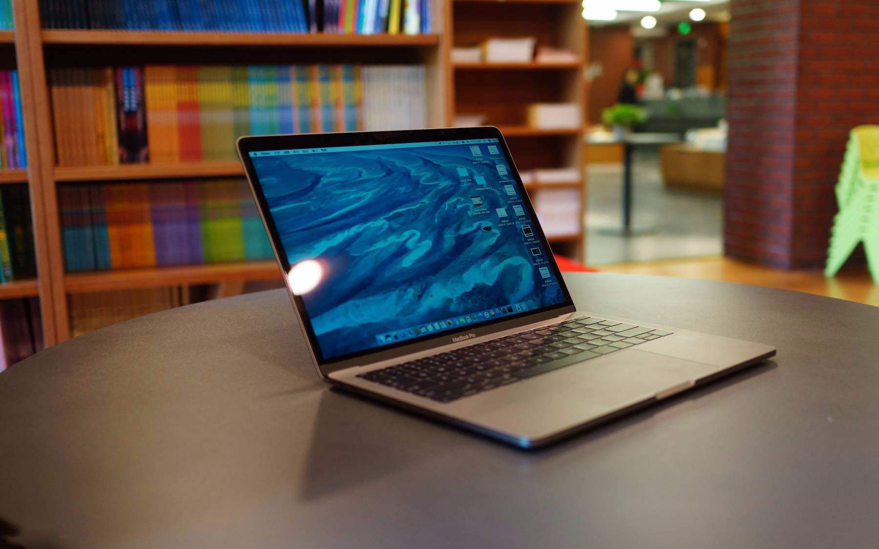 苹果macbookpro键盘坏了一个,苹果电脑23款pro键盘不可以清理吗