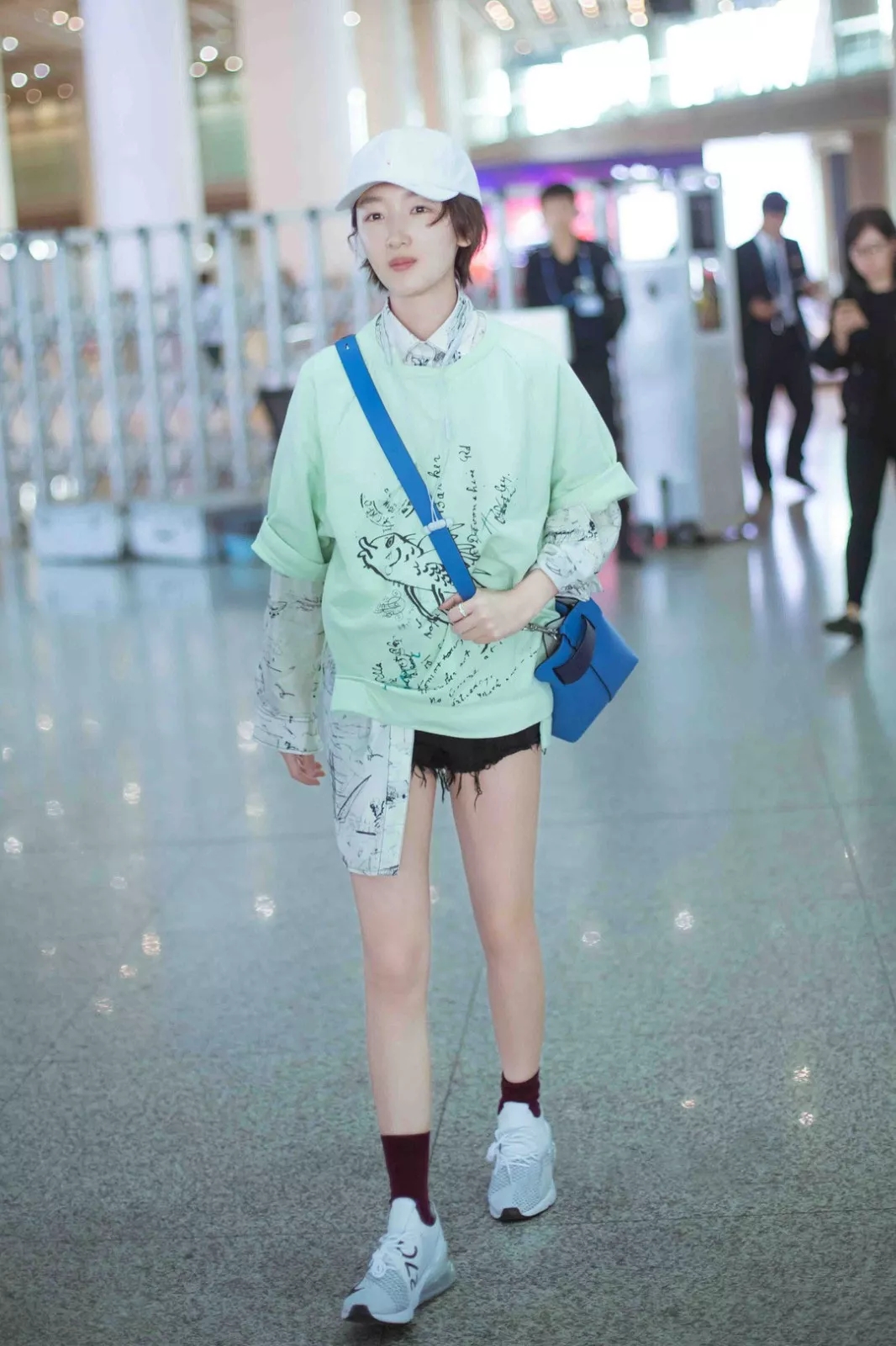 绿色衣服有多好看,绿色衣服太好看了吧