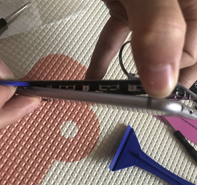 苹果iphone6splus换电池教程,苹果iphone6splus更换电池教程视频