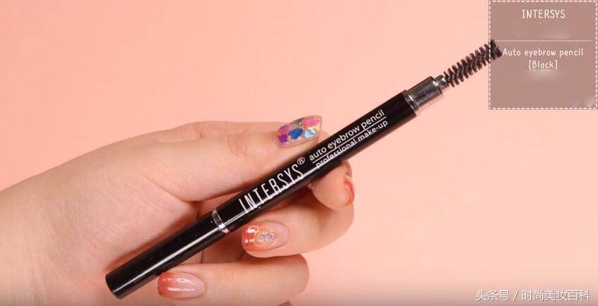 大地色眼妆配什么色的口红和腮红,日常眼妆怎么画显大又干净大地色