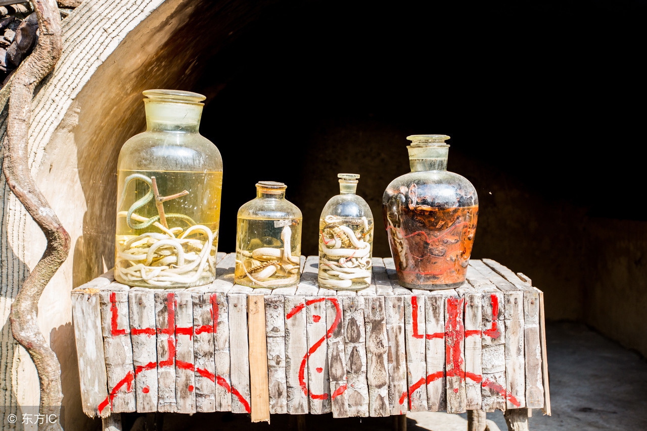 祛风除湿舒筋活血外用药酒,祛风活血养生药酒最佳配方