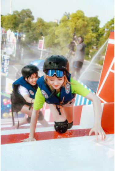 下雨又怎样？照样人气爆棚！小茗同学奇趣狂欢节燃爆南昌！