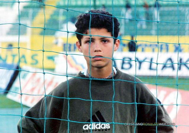 c罗为什么37岁还可以踢球,c罗为献血从不纹身