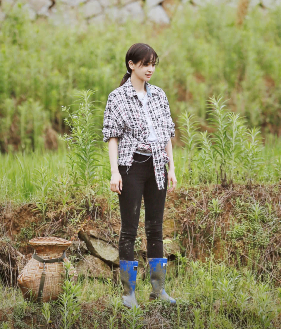 baby何炅最新视频,何炅baby衣服