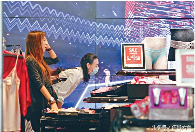 梁洛施得到了多少钱,梁洛施街头