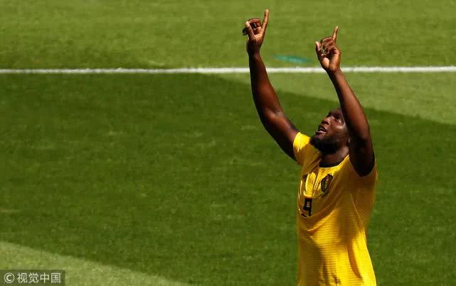 c罗14岁的时候踢足球有多厉害,五年前他凭借一粒进球拯救了c罗