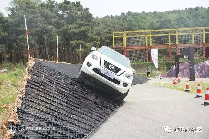 火热招募第三季NISSAN全境挑战赛途达专场郑州站、佛山站招募贴