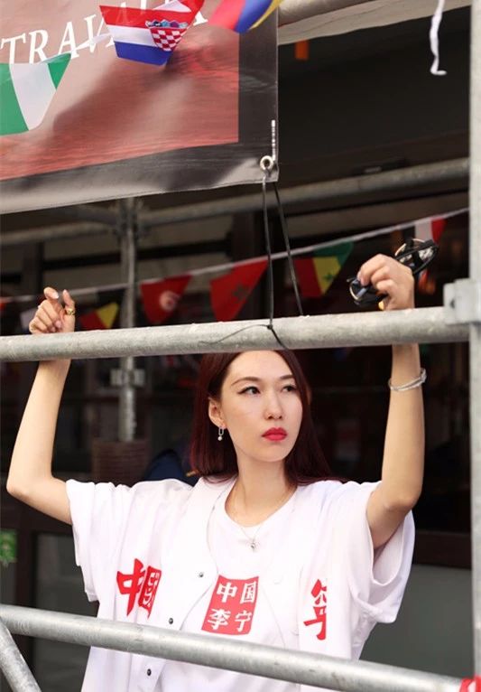 国潮崛起李宁的逆袭之路,国潮李宁的巅峰和衰落