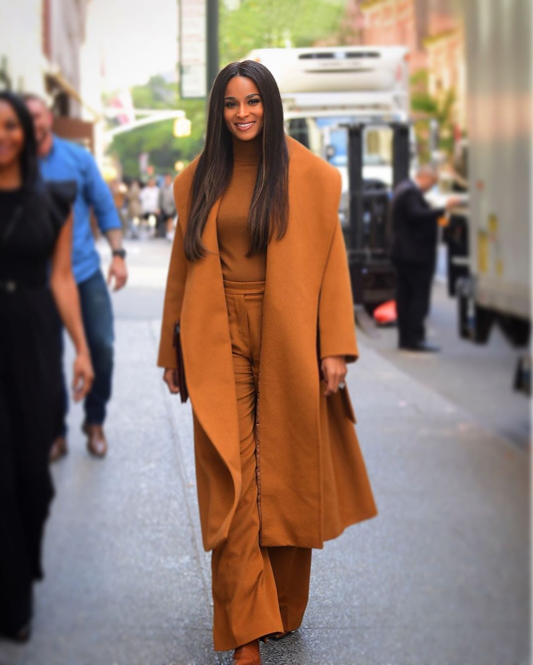 四十小个子早春穿的鞋 (高级感百搭鞋子春秋)