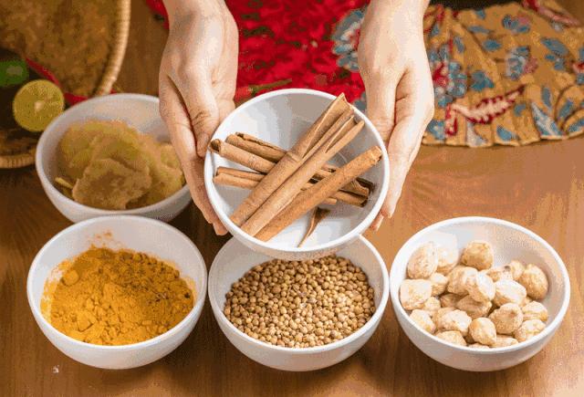 适合小情侣去的餐吧,一家很有情调和气氛的露天餐吧