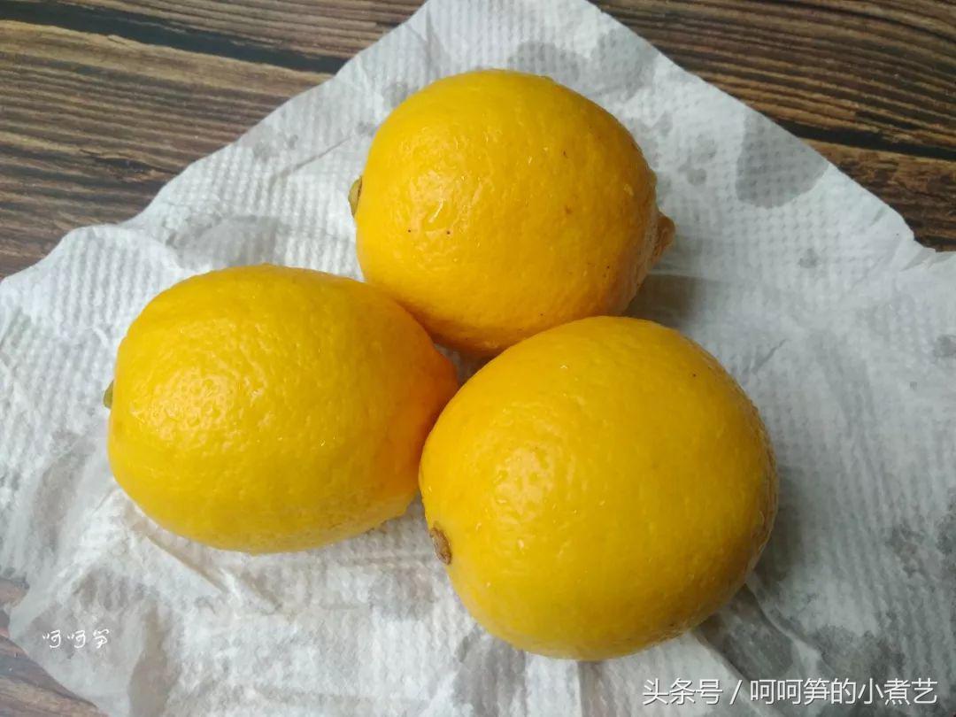 怎么做蜂蜜柠檬水超好吃又好看,柠檬水的做法简单又好喝不加蜂蜜