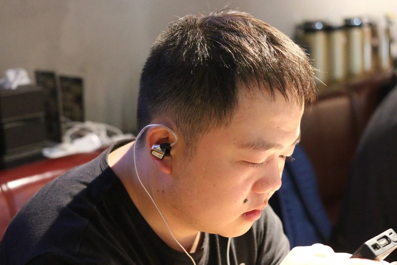 时隔两年多的聚会,时隔两年的聚会