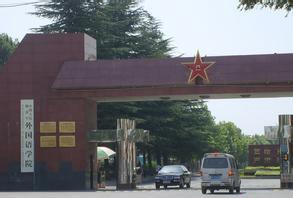 这所学校很出名英语翻译,这所大学堪称三本里的黄埔军校