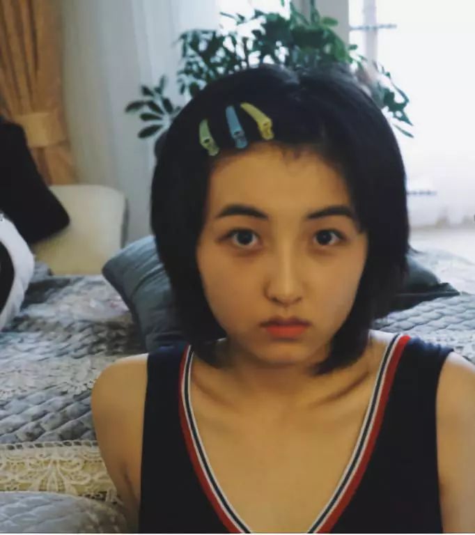 张子枫黑眼圈视频,张子枫黑眼睛