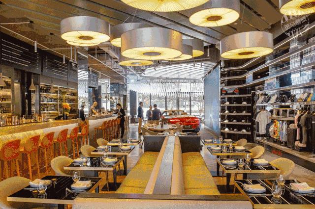 实探！全球第7家「奔驰餐厅」！什么都卖就是不卖车……